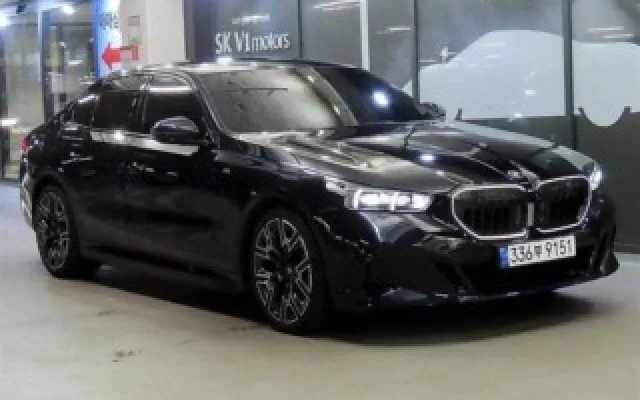 BMW 5시리즈 2024/04 37,363km