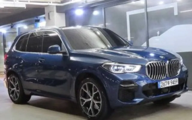 BMW X5 2023/02 27,608km